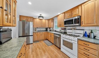 27 High St, Bellingham, MA 02019