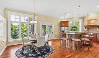 25173 Pin Oak Dr, Adel, IA 50003