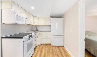 1 Adelaide Ave 1, Bristol, RI 02809