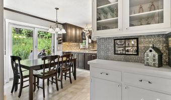 86 Carl Dr NE, Ada, MI 49301