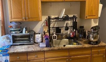 324 Summit Ave 1, Boston, MA 02135