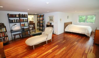 968 Centebar Rd, Albany, VT 05845