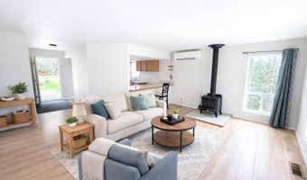 95950 SUNDOWN Dr, Brookings, OR 97415