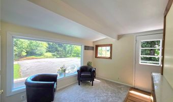 398 N Chillicothe Rd, Aurora, OH 44202