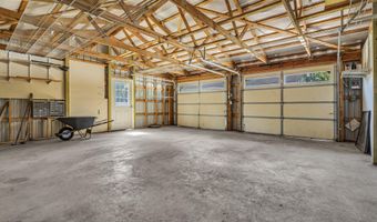 55 South Ave, Bayville, NJ 08721