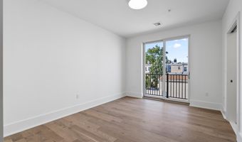525 AVENUE E 2, Bayonne, NJ 07002