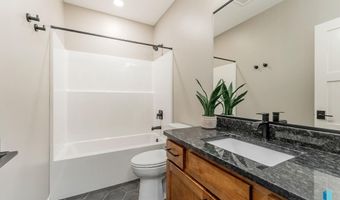 405 N Sunshine Ave, Brandon, SD 57005