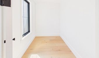 1676 Columbia Rd 3, Boston, MA 02127
