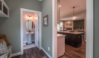 326 Oak Meadow Ln, Angier, NC 27501