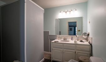5937 Old Jackson Rd, Bells, TN 38006