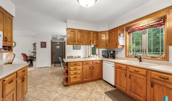 25876 481st Ave, Brandon, SD 57005