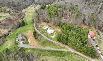 138 Robert Phillips Rd, Bakersville, NC 28705