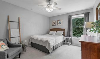 1716 Timber Ridge Estates Dr, Ballwin, MO 63011