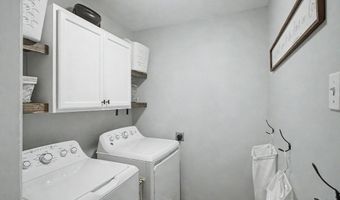 2317 Arbor Dr, Biloxi, MS 39531