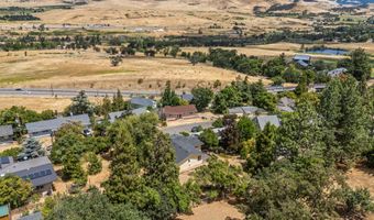 1179 N Main St, Ashland, OR 97520