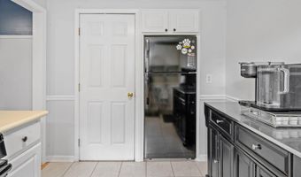 9 Victor St, Albany, NY 12206