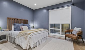 362-364 W Broadway 2, Boston, MA 02127