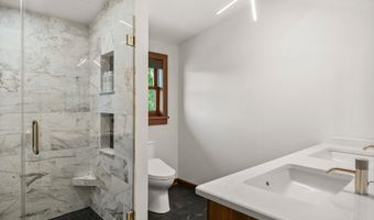7040 Loy Rd, Arena, WI 53503
