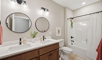806 River Dr, Blaine, TN 37709