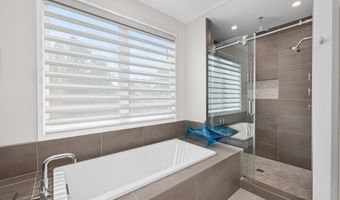 5624 SHERIER Pl NW, Washington, DC 20016