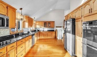 114 S West St, Agawam, MA 01030