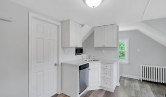 121 E Browning Rd, Bellmawr, NJ 08031