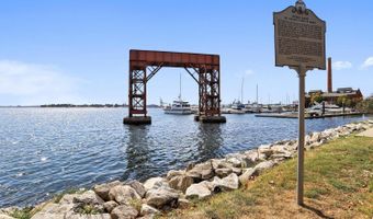2106 FLEET St, Baltimore, MD 21231