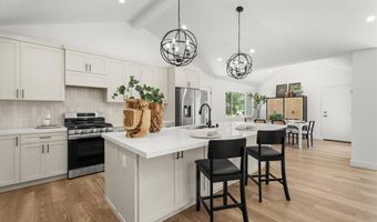 7901 Winsford, Westchester, CA 90045