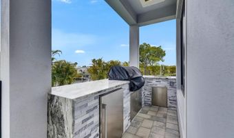 6526 SIMONE SHORES Cir, Apollo Beach, FL 33572