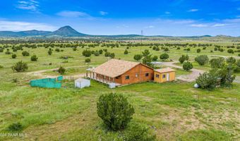 9797 W Rocky Rabbit Rd, Ash Fork, AZ 86320