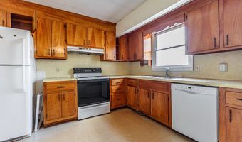 1130 Vermillion Rd, Appomattox, VA 24522