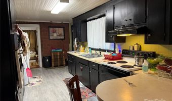 304 Blackmon St N, Bethune, SC 29009