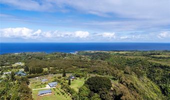 44 Kaupakalua Rd, Haiku, HI 96708