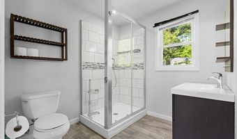 9 Rhodes St, Billerica, MA 01821