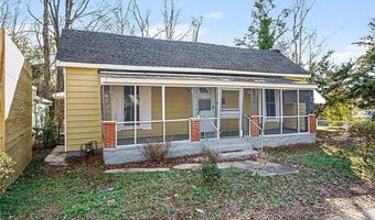 107 1st St, Barnesville, GA 30204