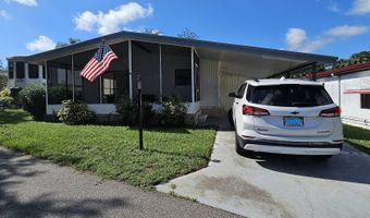 11 Lakeview Dr, Astatula, FL 34705