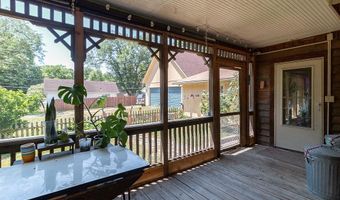 703 Jersey St, Baldwin City, KS 66006