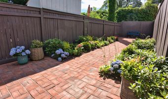 11 COLLEGE Ave, Annapolis, MD 21401