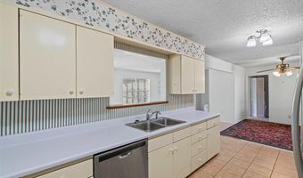 106 Oakwood Dr, Keene, TX 76059