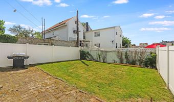 819 KENNEDY Blvd, Bayonne, NJ 07002