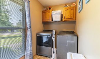2104 Cedarcrest Ct, Arkansas City, KS 67005