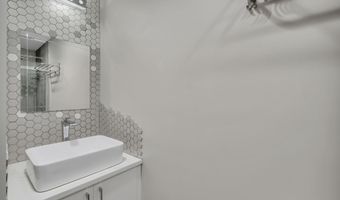 6170 HOWELLS Rd, Alexandria, VA 22310
