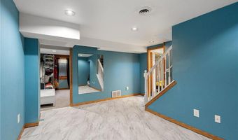 211 12th Ave SW, Austin, MN 55912