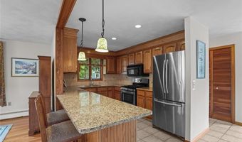 236 Indian Trl, Narragansett, RI 02874