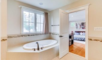 6109 KIRBY Rd, Bethesda, MD 20817
