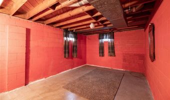 1074 N Main St, Akron, OH 44310