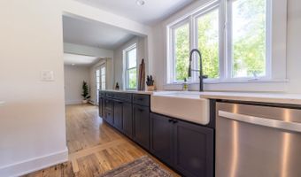 620 Poole Hill Rd, Bridgewater, NH 03222