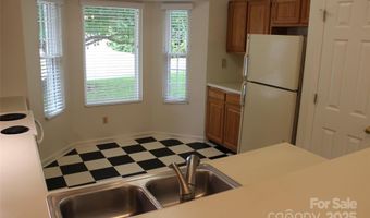 4 Gatehouse Ct, Asheville, NC 28803