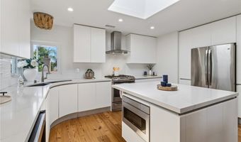 6512 Surfside Ln, Carlsbad, CA 92011