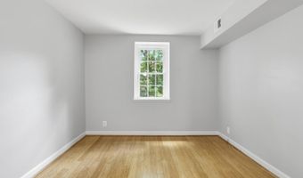 2966 S COLUMBUS St B2, Arlington, VA 22206